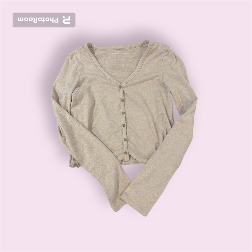 American Eagle super soft light pink button up long sleeve, rolled/baby hem